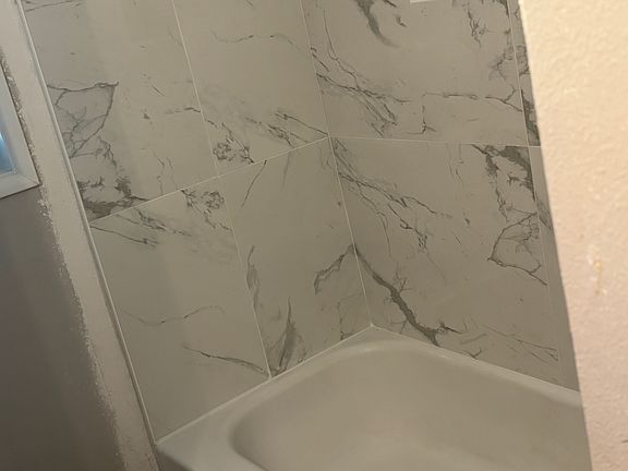 4th image of 61096 Parrell Rd #1