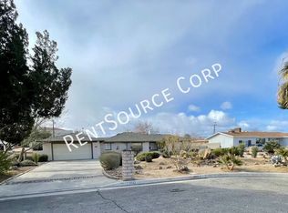 1022 W Lancaster Blvd, Lancaster, CA 93534