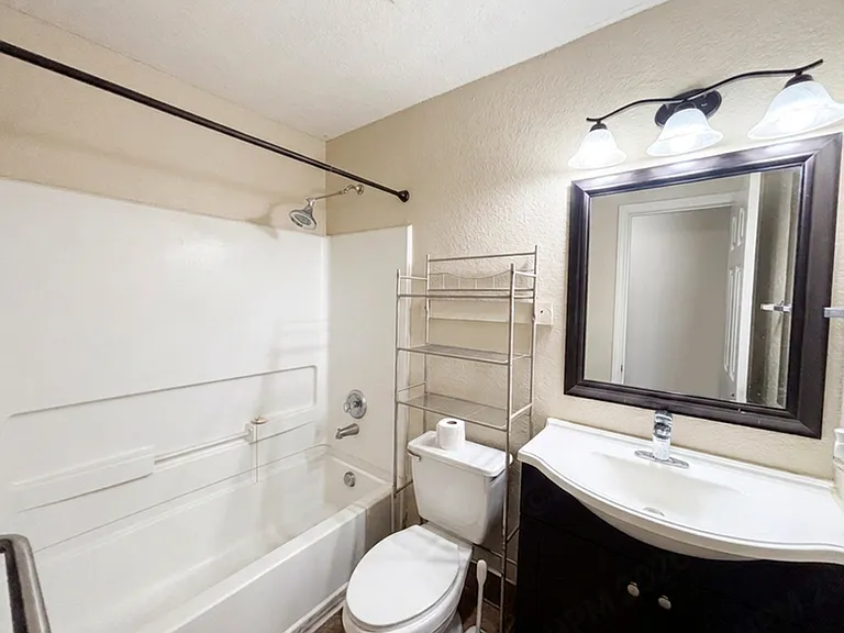 8610 Laguna Rio — Photo 15