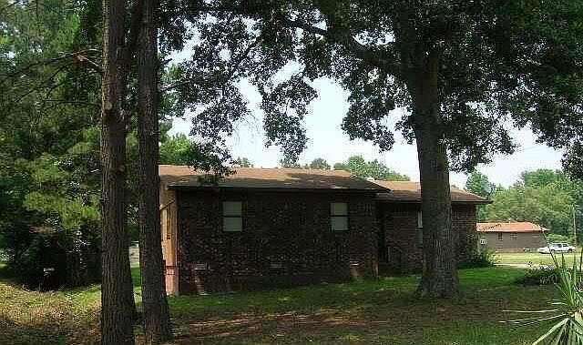 1st image of 563 Stadium Dr