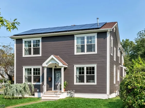85 Pershing Ave, Ridgewood Village, NJ 07450