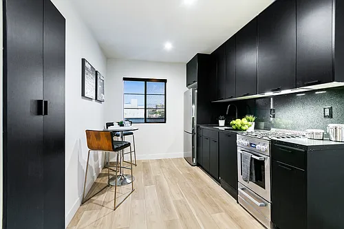 215 Lucas Ave Photo 1