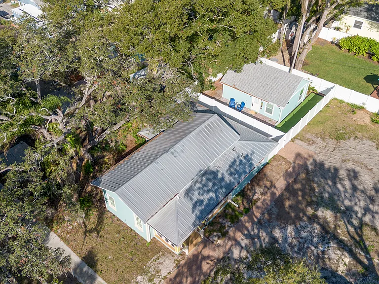448 Locklie St #A — Photo 26