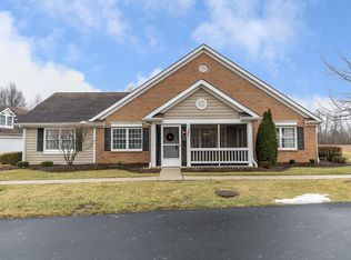 6627 Henschen Cir, Westerville, OH 43082