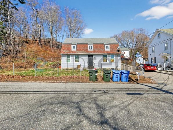 158 Cliff St Floor 2