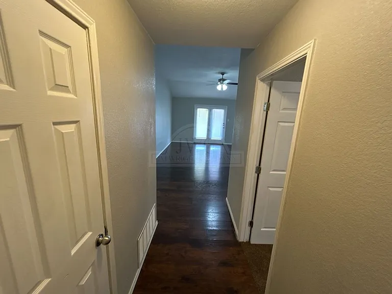 4507 Lonesome Dove Dr — Photo 3