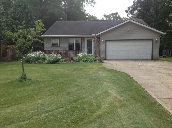 8503 Sharp Ln, Chesterland, OH 44026