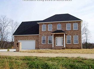 370 Smelser Ln, Milton, WV 25541