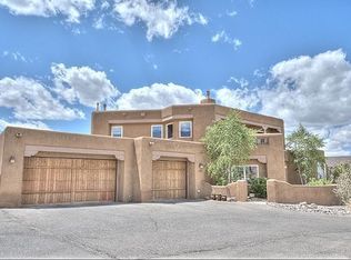 10710 Ranchitos Ave NE, Albuquerque, NM 87122