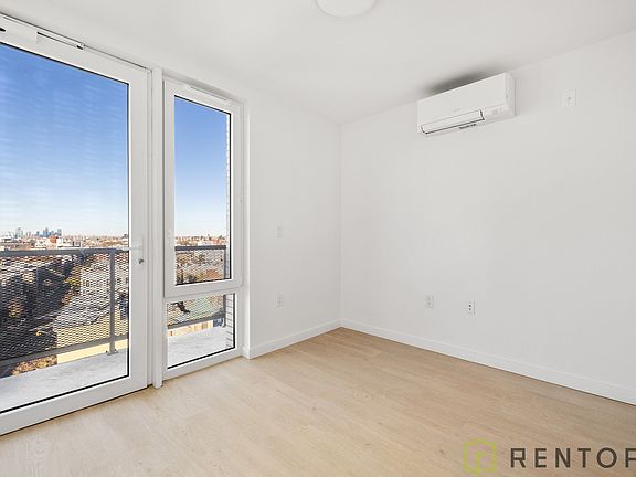 5th image of 1499 Bedford Ave #4C