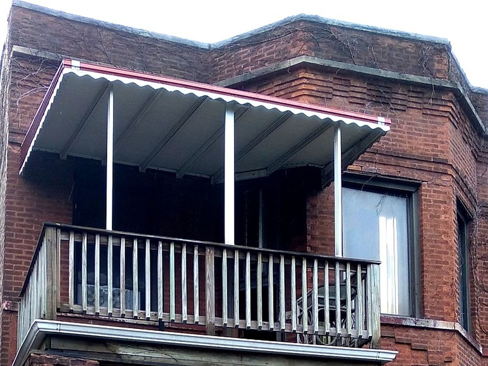 2nd image of 158 N Leamington Ave
