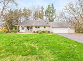 7094 Pebblecreek Rd, West Bloomfield, MI 48322