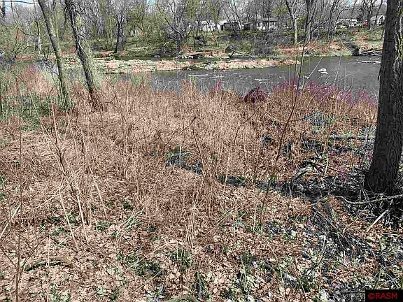 5th image of 500 W Pleasant St