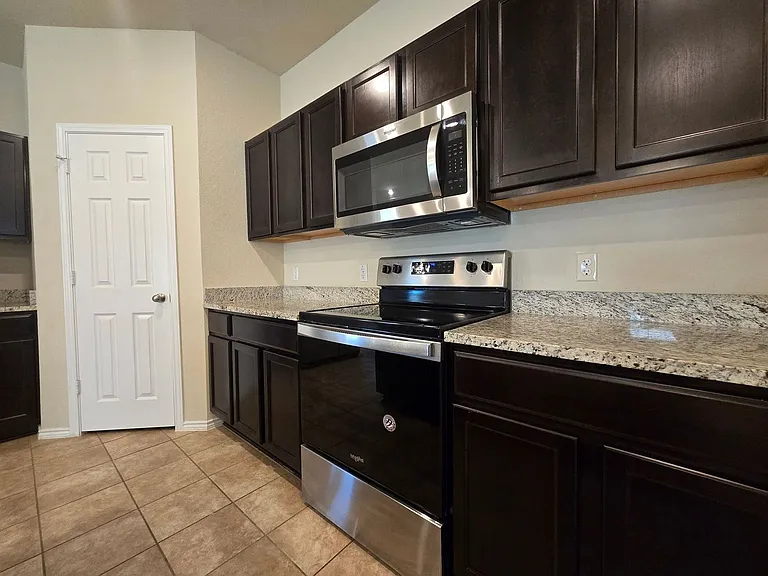 6009 Harriet Tubman Ave — Photo 5