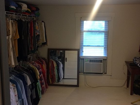 5th image of 212 Paradise St