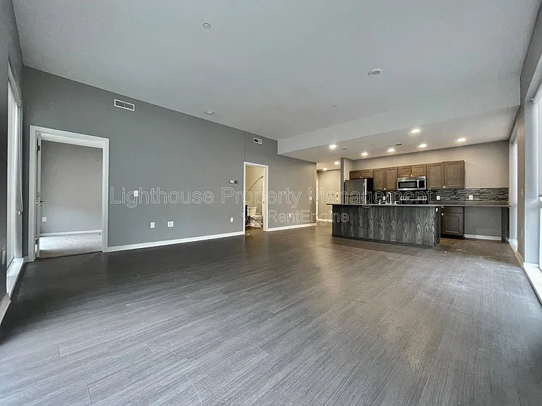 555 Michigan St NE #304 — Photo 9