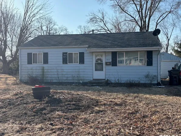 3912 N Saint Joseph Ct, Peoria Heights, IL 61616