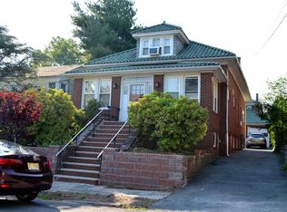 726 Post Pl, Secaucus, NJ 07094