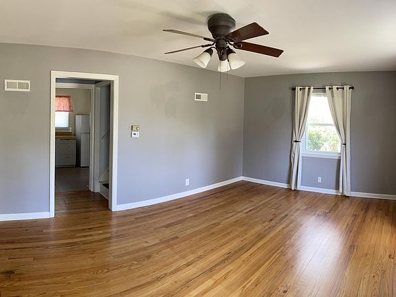 4th image of 1519 Rockne Dr