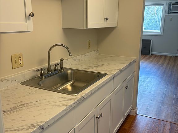 2nd image of 410 Portland St APT G