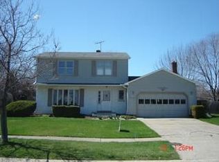 6336 Ramblewood Dr, Mentor, OH 44060