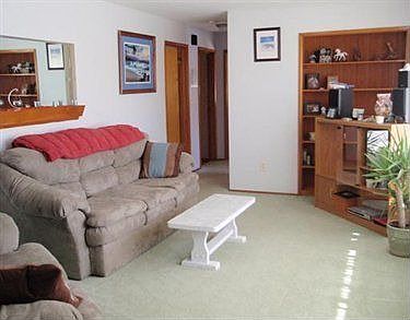 2nd image of 1522 W 31st St