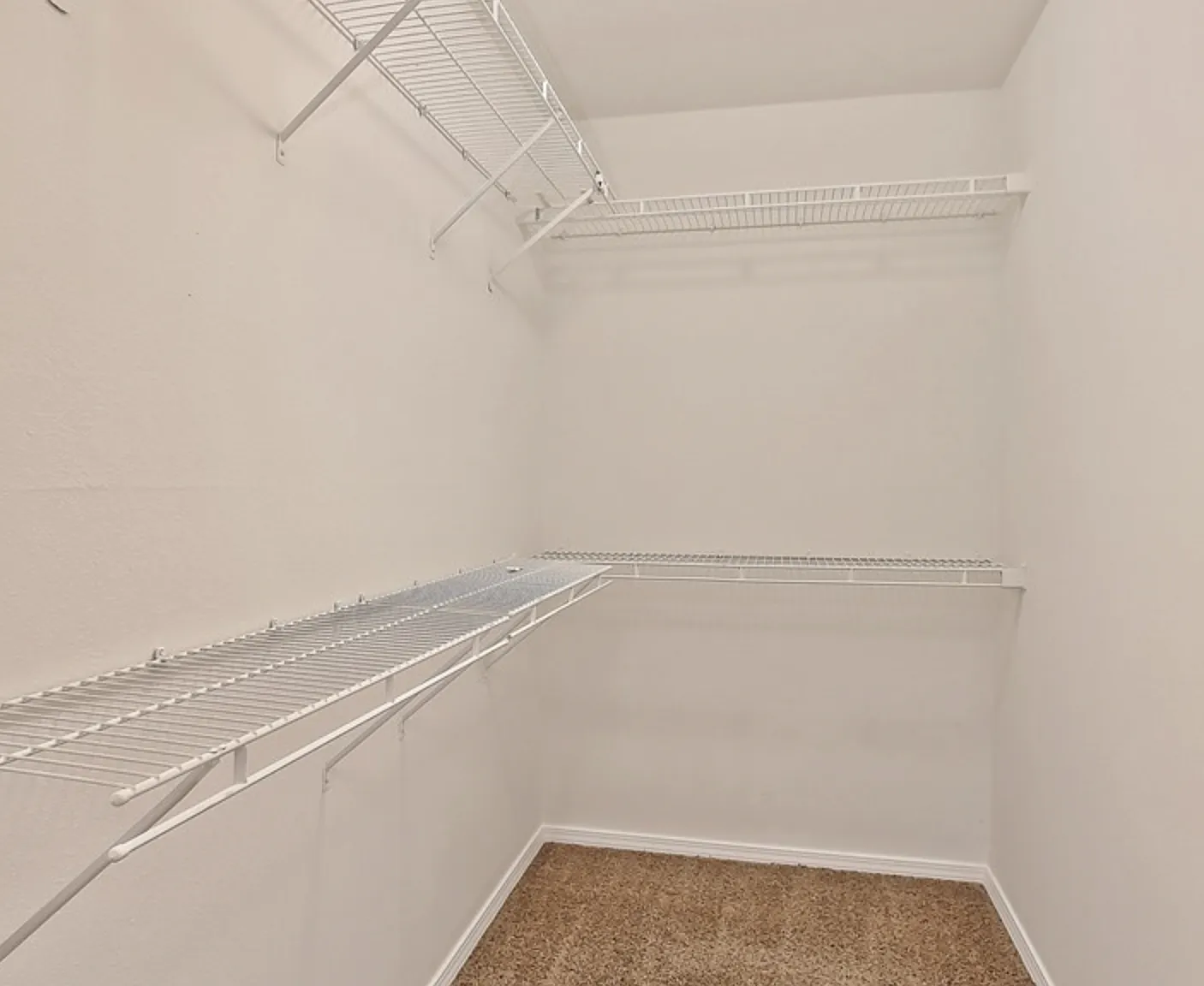4 bed, 2530 sqft, $4,099 — Photo 1