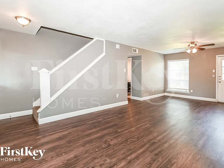 7709 Texridge Dr — Photo 4