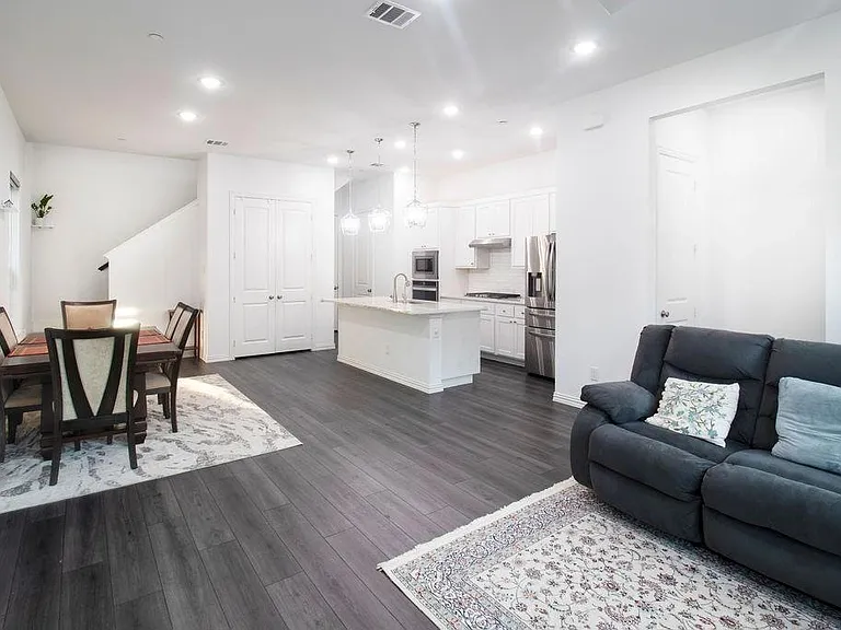 9923 Schramm St — Photo 21