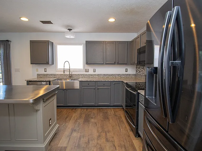 1473 Legion Dr — Photo 10