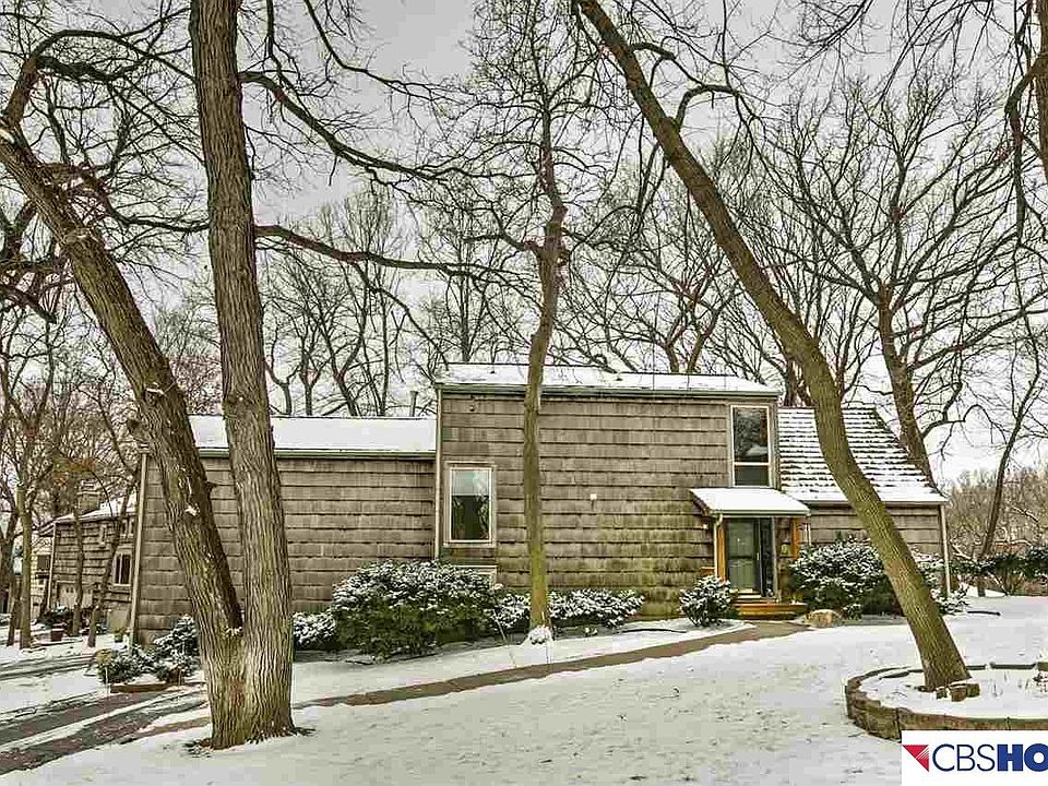 1st image of 310 Basswood Ct