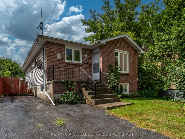 426 Montreal St, Kingston, ON K7K 3H7