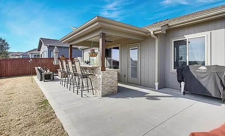 2617 Chasehire Dr — Photo 8