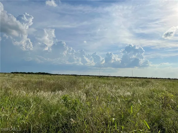 6980 6th Rd, Labelle, FL 33935