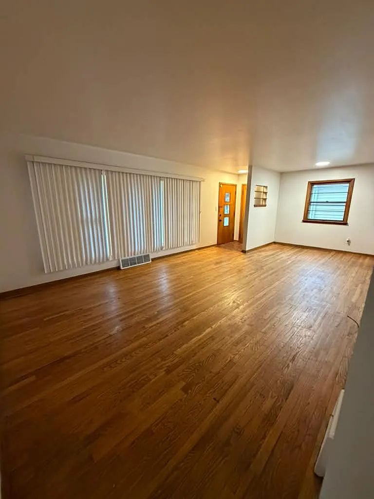 15317 Steinway Boulevard - 1 — Photo 3