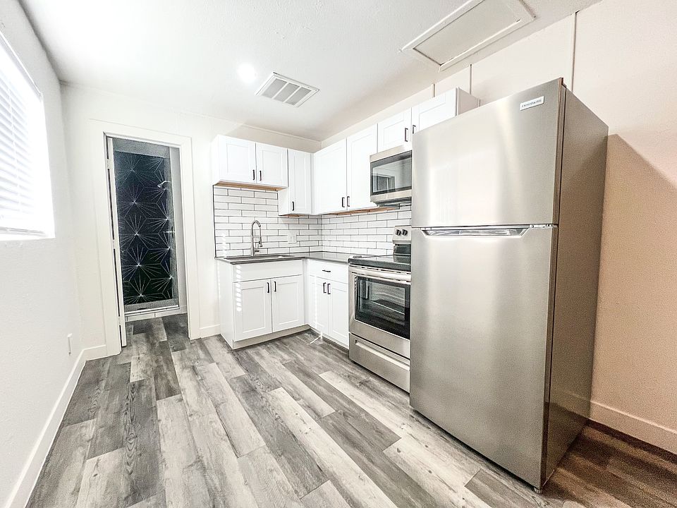1st image of 5517 N 27th Ave #15