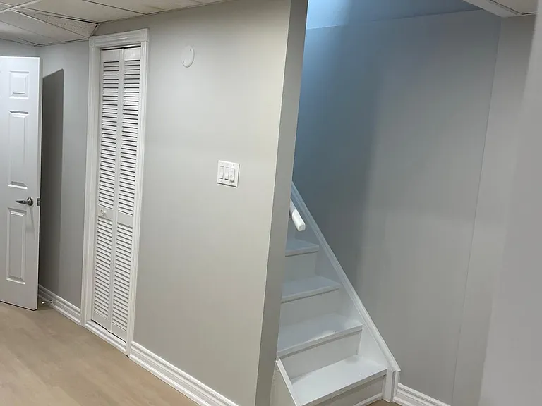 33 Rowe Ct — Photo 17