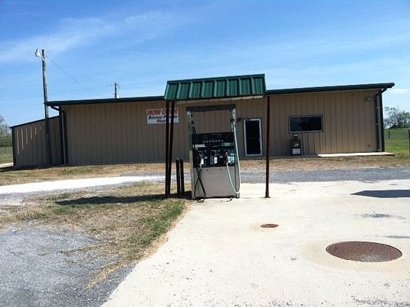 2nd image of 8004 E Fm 979