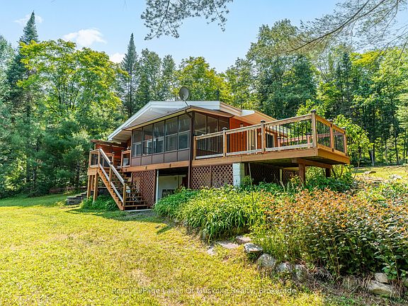 2nd image of 1035 Atkins Lake Rd