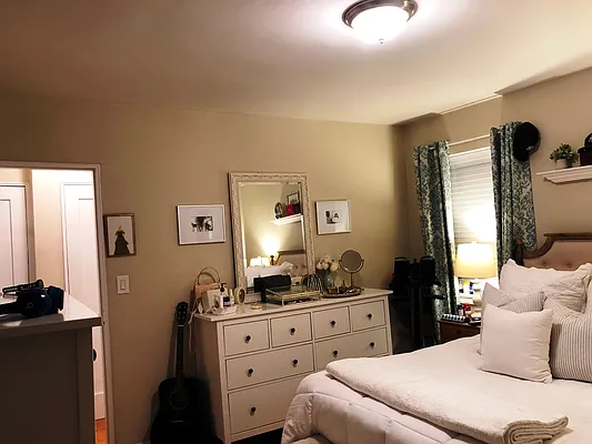 Rented by Prime Realty | media 17