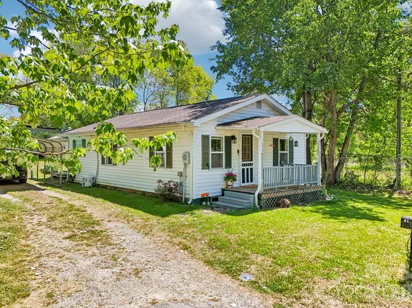 235 Gull Ave #431, East Flat Rock, NC 28726