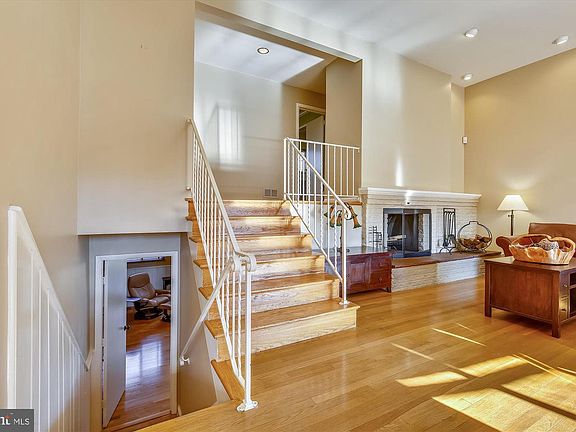 5th image of 9224 Quintana Dr