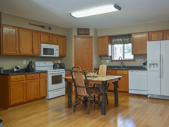 4th image of 2621 N Cove Dr