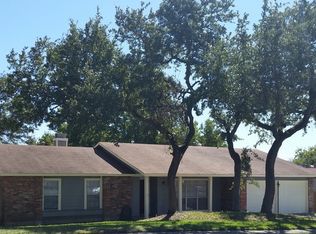 5810 Sun Ridge Dr, San Antonio, TX 78247