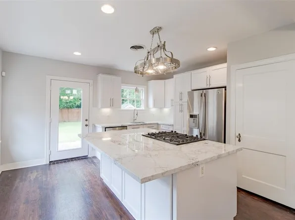 1144 Dorothy St, Houston, TX 77008