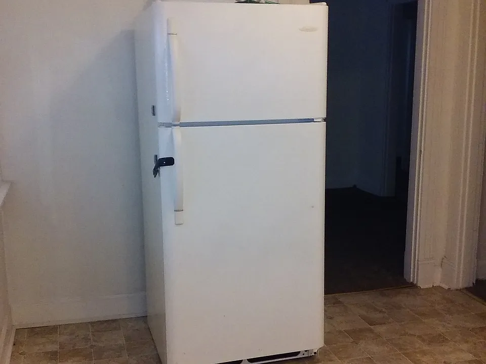 Kitchen (a)
