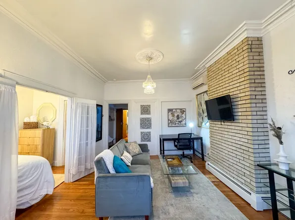 282 Washington St, Brookline, MA