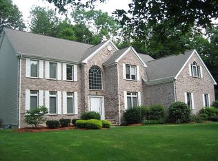 6 Lea Sands Dr, Sharon, MA 02067