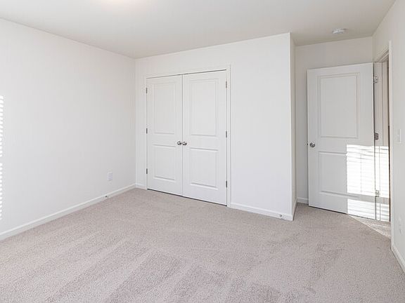 5th image of 148 Luna Ln