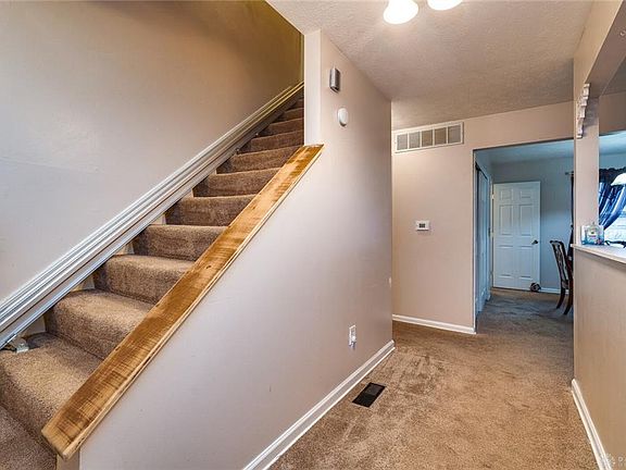 5th image of 990 Brookwood Ct